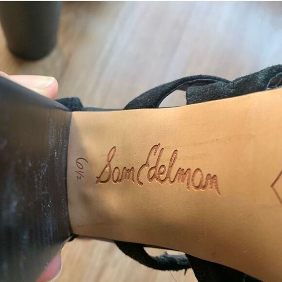 Sam Edelman Strappy Criss-Cross Cage
Block Heels 6.5 EUC - Picture 6 of 7